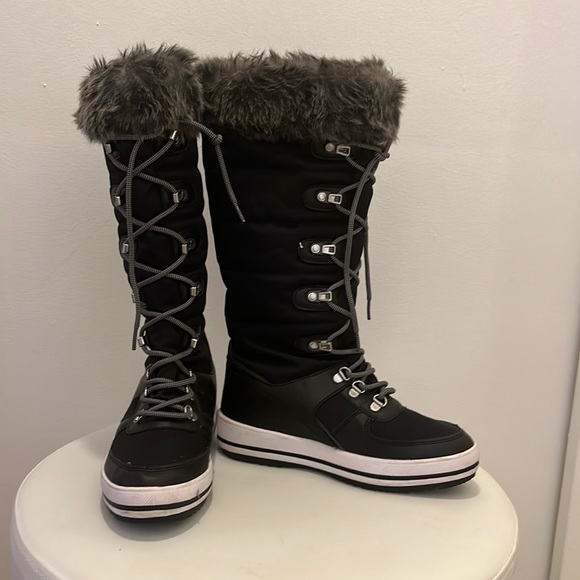 Cougar Boots - Picture 1 of 5